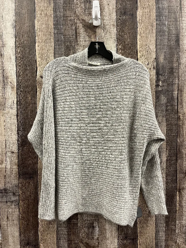 Sweater By Max Studio In Grey, Size: M