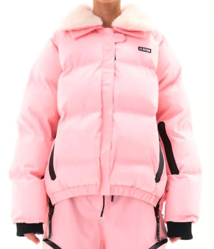 Medium / pastel pink