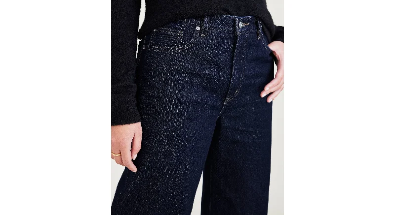 Women's Relaxed Fit Mid-Rise Jeans